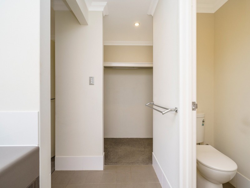 23/27 Barfield Road, Hammond Park WA 6164
