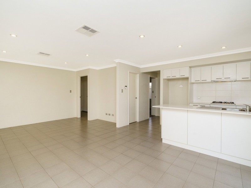 23/27 Barfield Road, Hammond Park WA 6164