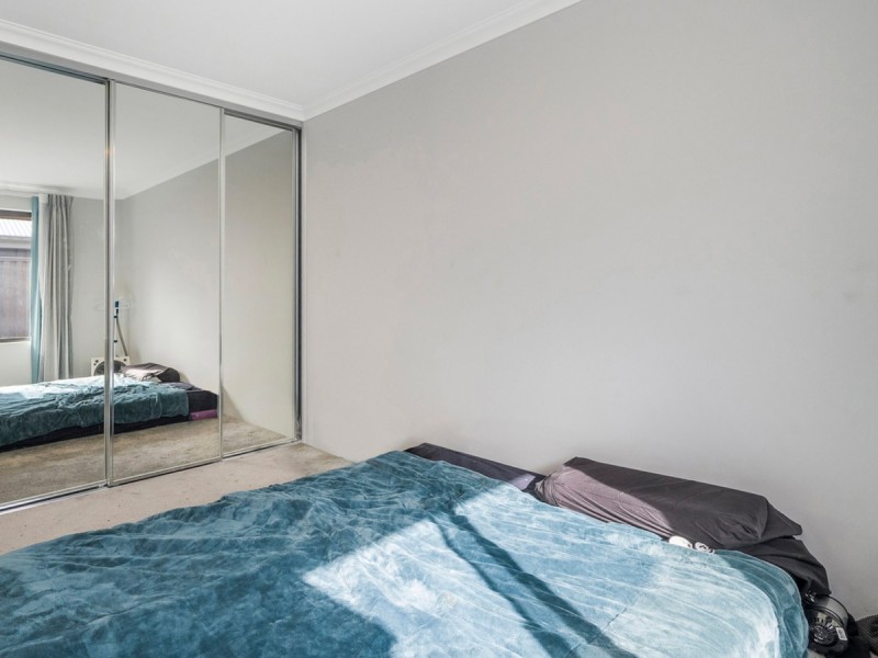 5 Criddle Way, Hammond Park WA 6164