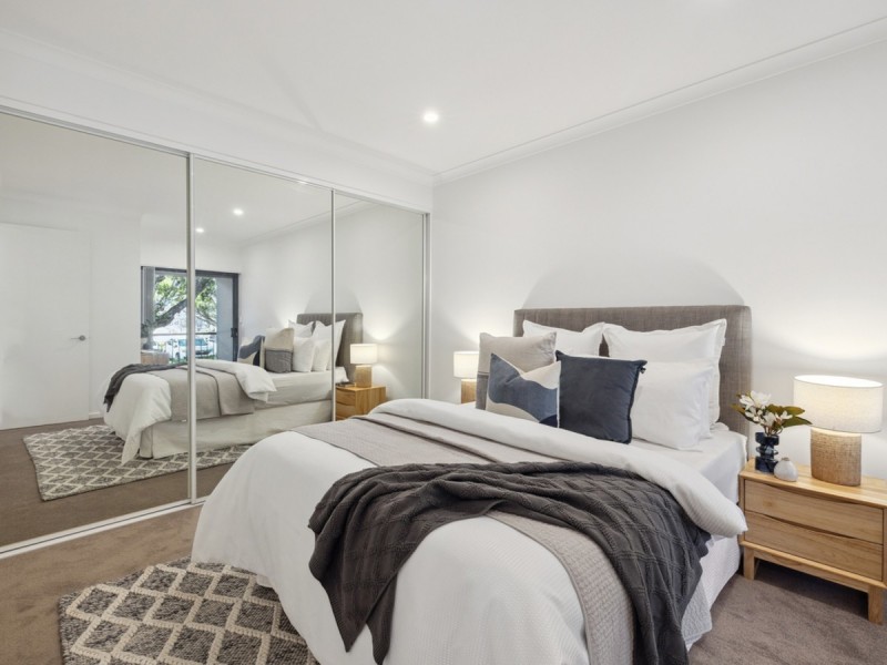 4/22 Saunders Street, East Perth WA 6004