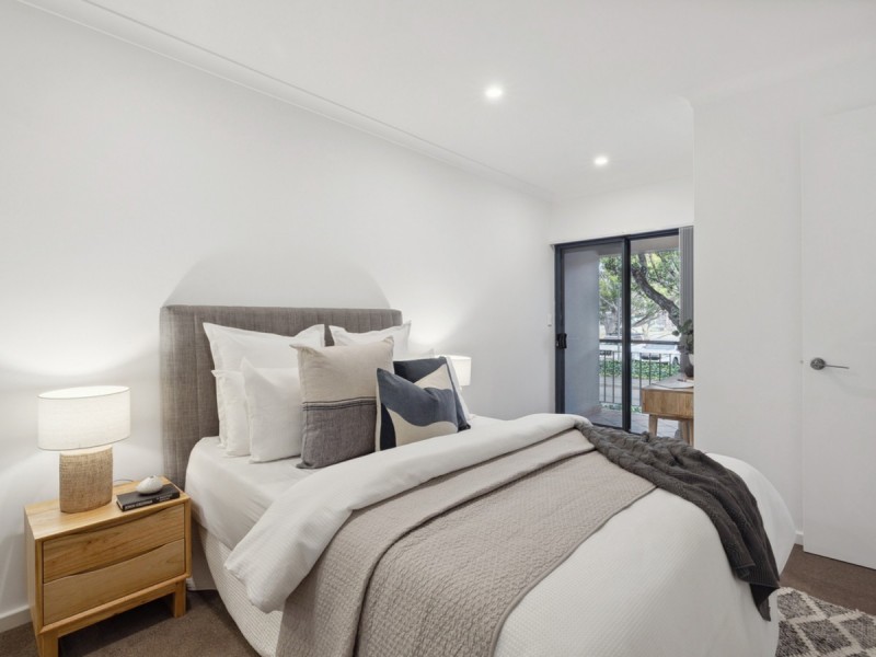 4/22 Saunders Street, East Perth WA 6004