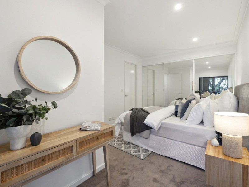 4/22 Saunders Street, East Perth WA 6004