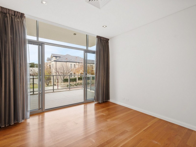 1/47 Tully Road, East Perth WA 6004