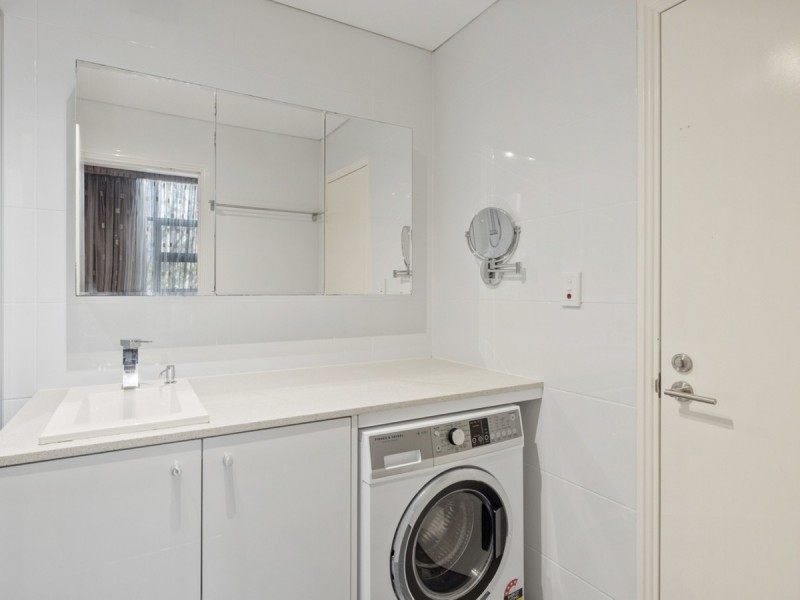 1/47 Tully Road, East Perth WA 6004