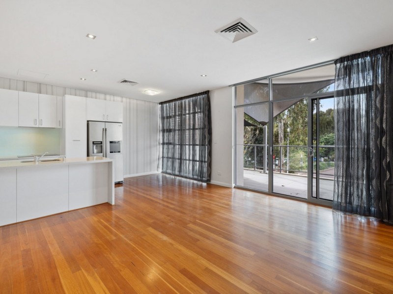 1/47 Tully Road, East Perth WA 6004