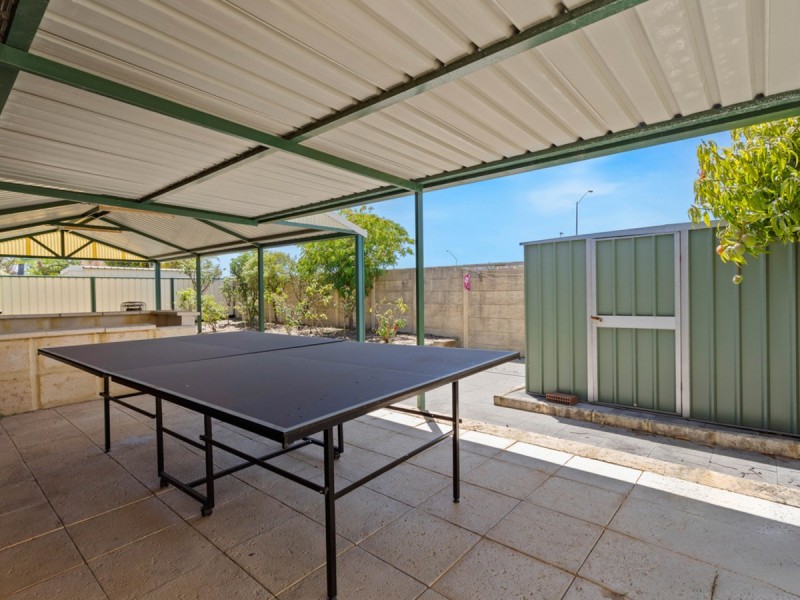39 Minerva Loop, Success WA 6164