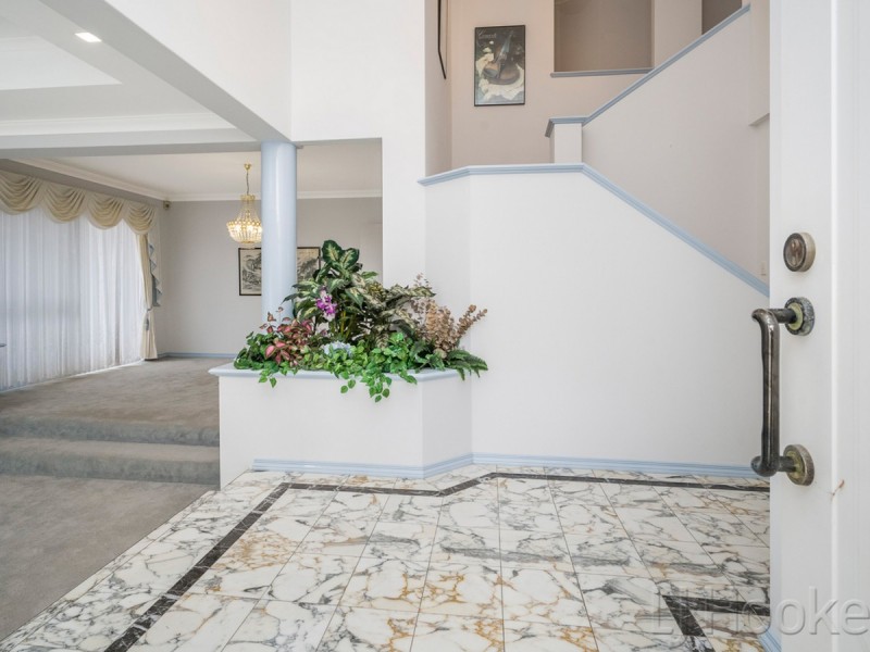 1 Carpenter Rise, Bull Creek WA 6149