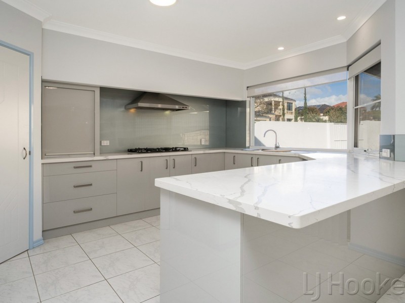 1 Carpenter Rise, Bull Creek WA 6149