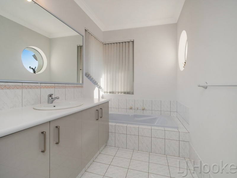 1 Carpenter Rise, Bull Creek WA 6149