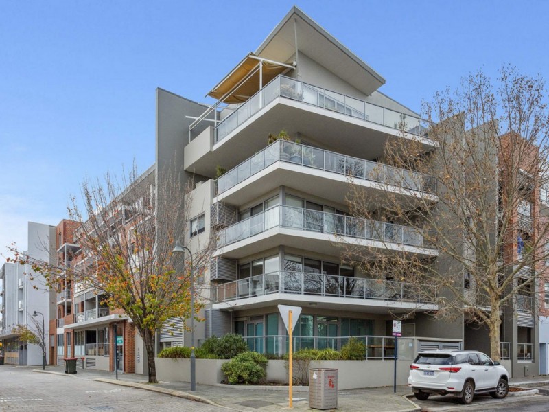 16/128 Brown Street, East Perth WA 6004