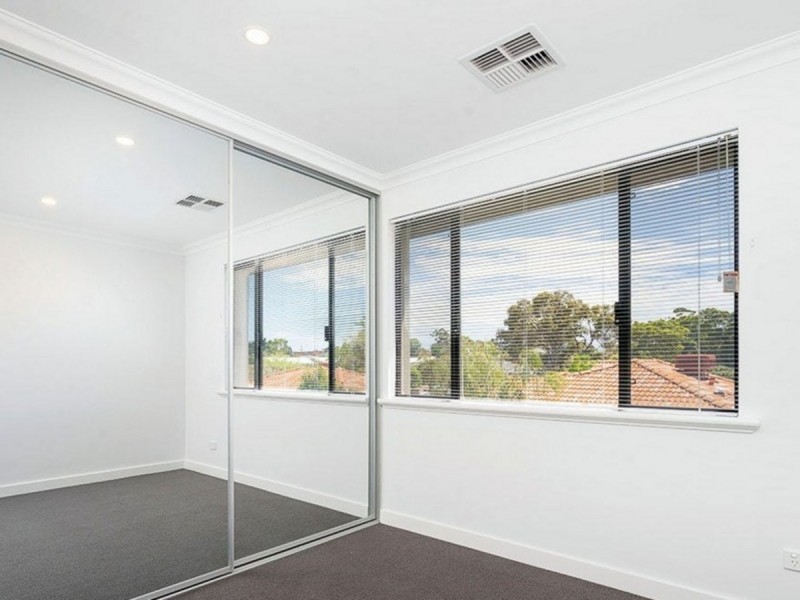 4B Montrose Street, Nollamara WA 6061