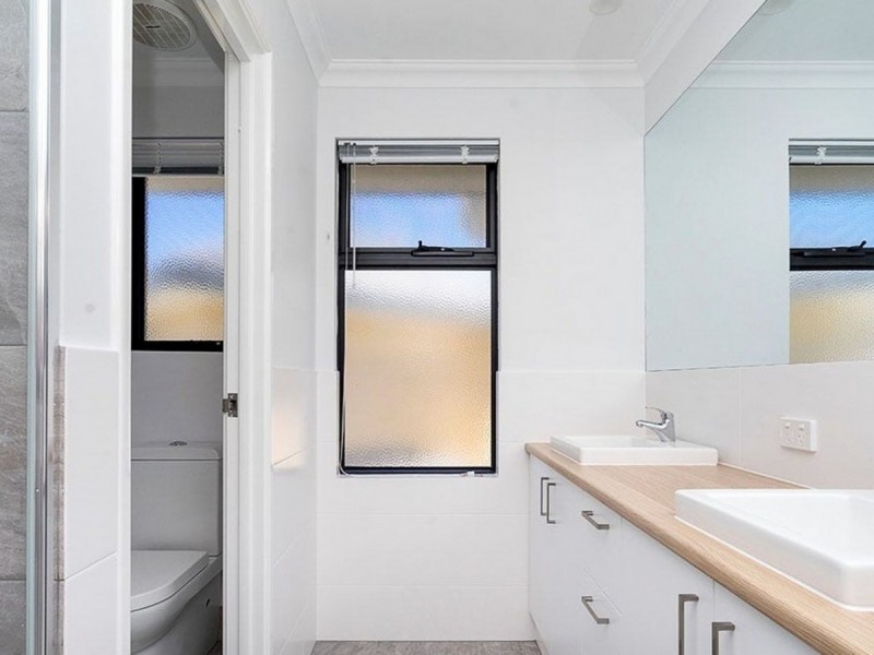 4B Montrose Street, Nollamara WA 6061