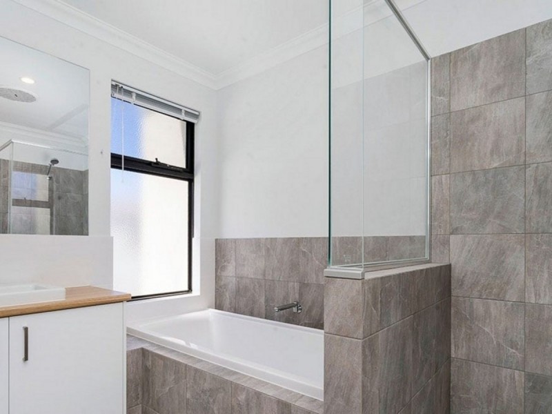 4B Montrose Street, Nollamara WA 6061