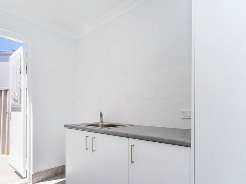 4B Montrose Street, Nollamara WA 6061