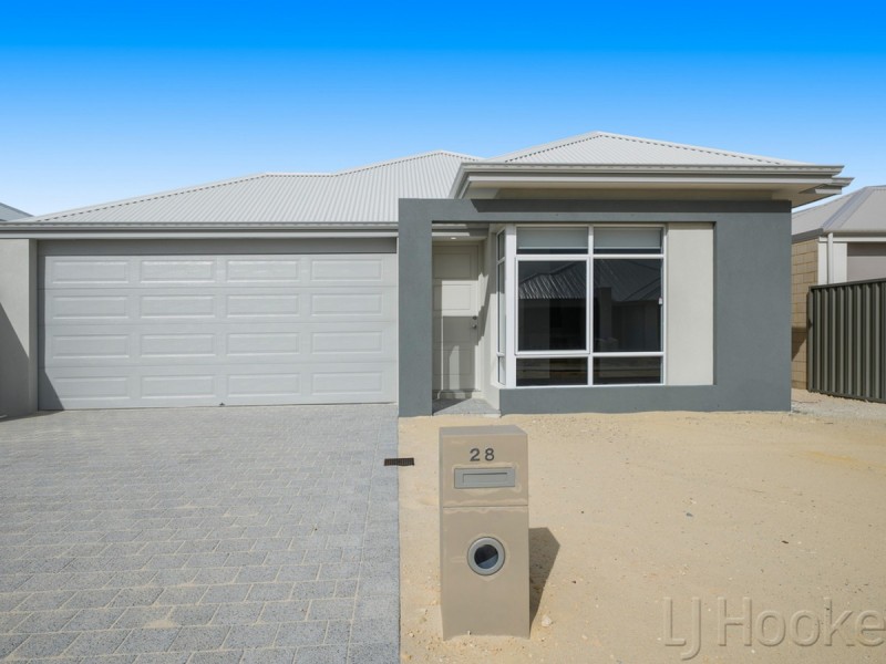 28 Reevesby Street, Eglinton WA 6034