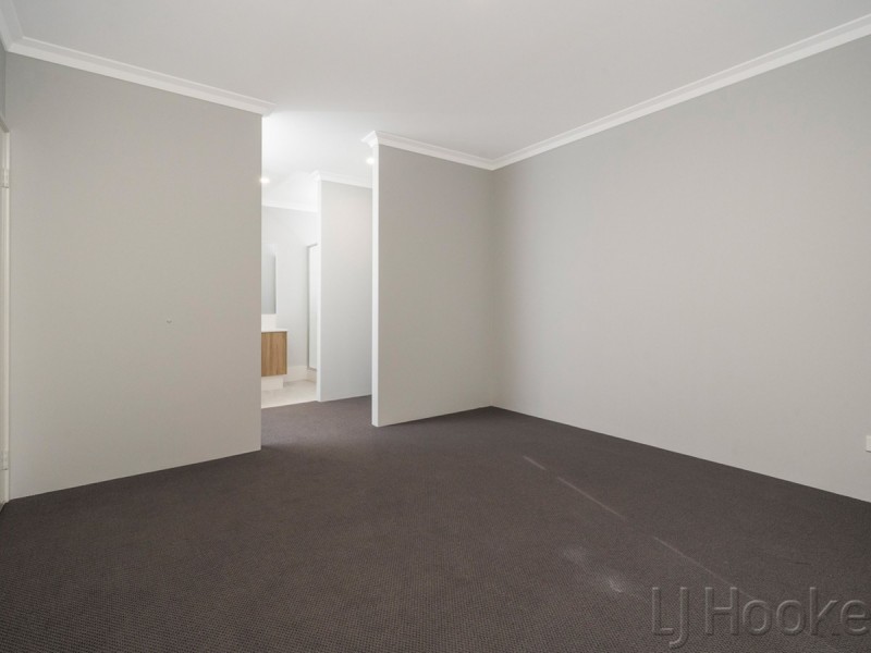 28 Reevesby Street, Eglinton WA 6034