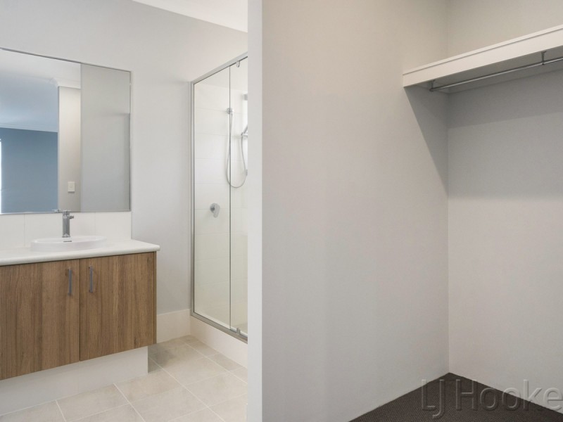 28 Reevesby Street, Eglinton WA 6034