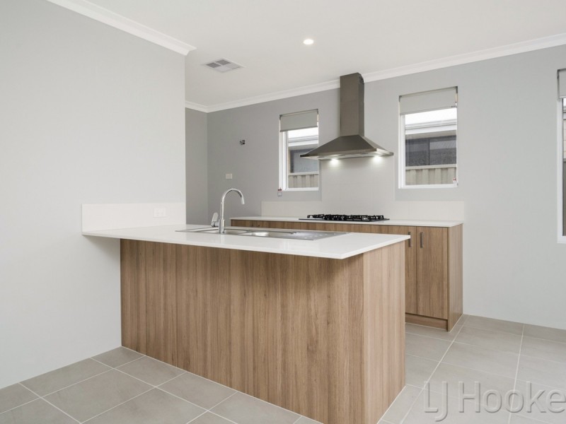 28 Reevesby Street, Eglinton WA 6034