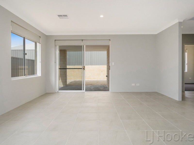 28 Reevesby Street, Eglinton WA 6034