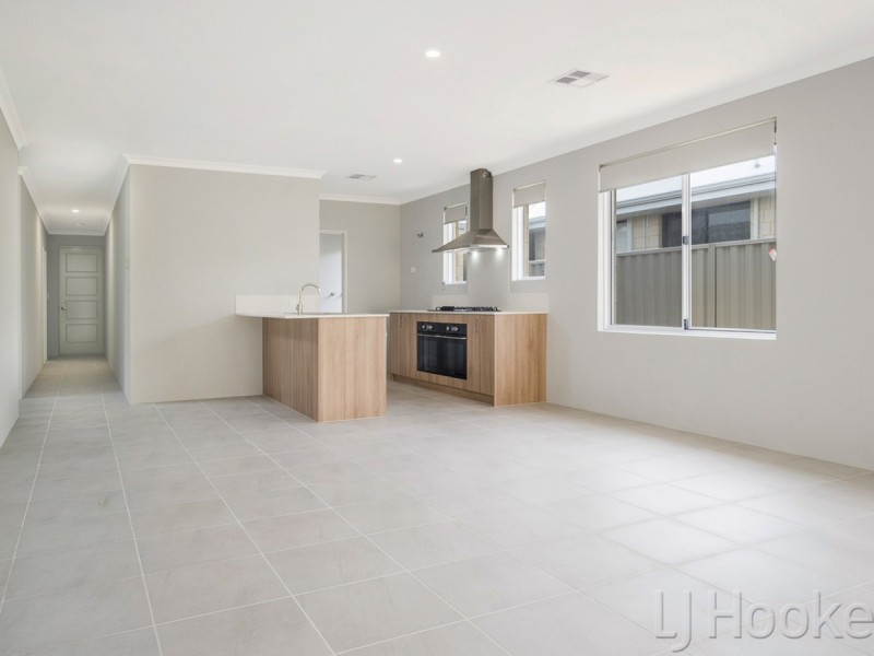 28 Reevesby Street, Eglinton WA 6034