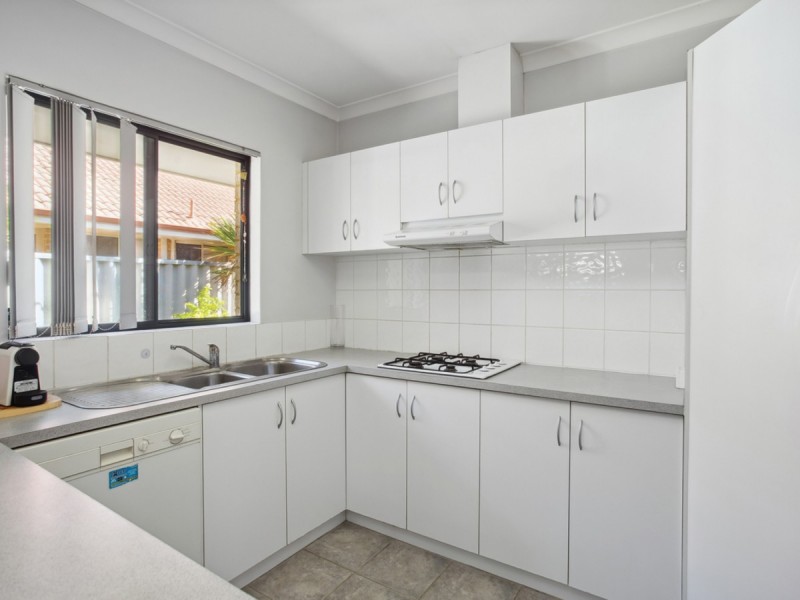 34D Rome Road, Alfred Cove WA 6154