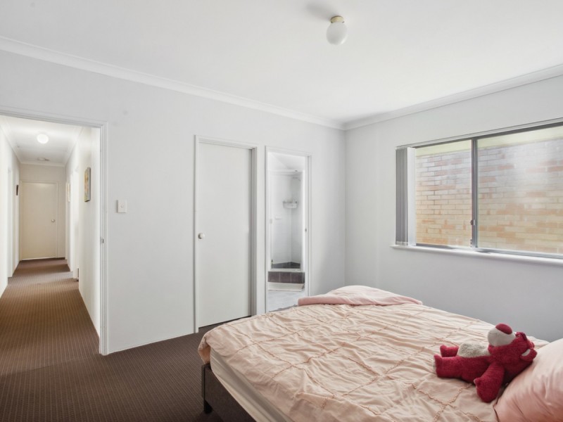 34D Rome Road, Alfred Cove WA 6154