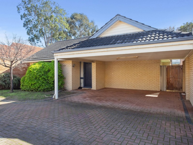 34D Rome Road, Alfred Cove WA 6154