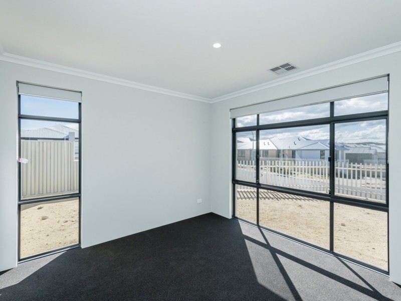 95 Leeward Avenue, Eglinton WA 6034