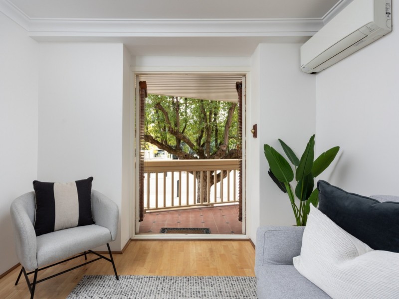 18/22 Nile Street, East Perth WA 6004