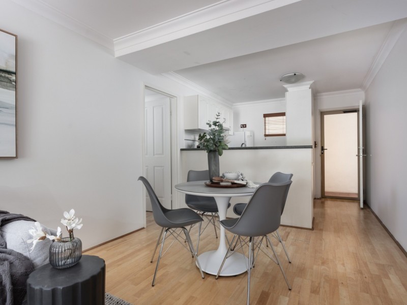 18/22 Nile Street, East Perth WA 6004