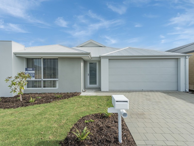 17 Troubridge Approach, Eglinton WA 6034