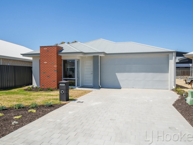 22 Carbunup Close, South Guildford WA 6055