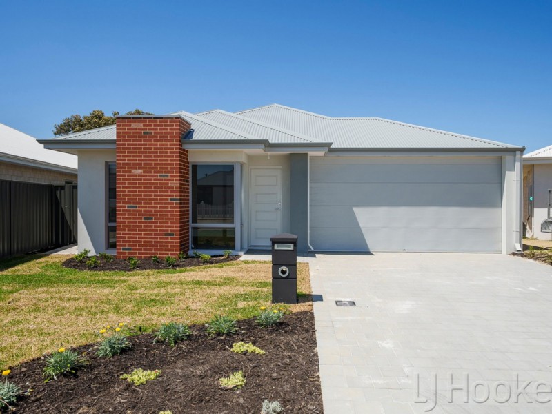 22 Carbunup Close, South Guildford WA 6055