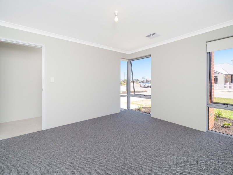 22 Carbunup Close, South Guildford WA 6055