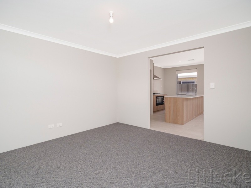 22 Carbunup Close, South Guildford WA 6055