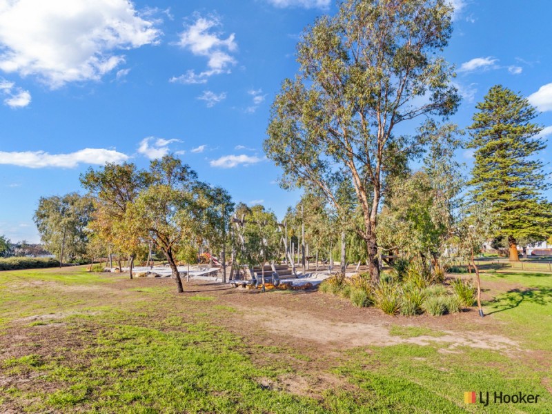 1A/55 Herdsman Parade, Wembley WA 6014