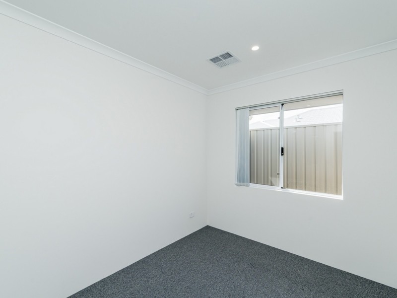 17 Paddle Way, Yanchep WA 6035