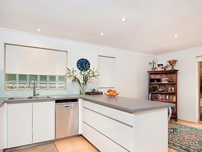 2/69 Golf View Street, Yokine WA 6060
