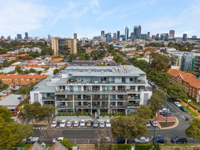 2/103 Harold Street, Highgate WA 6003