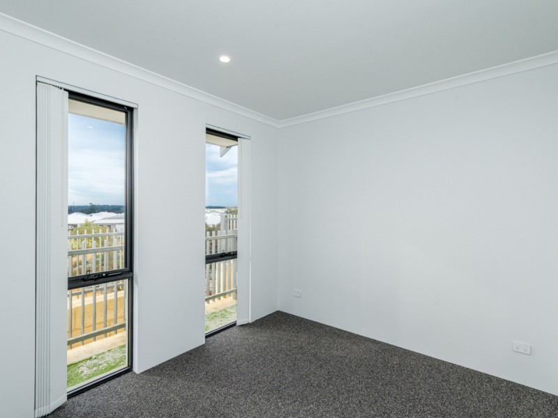 12 Pender Lane, Eglinton WA 6034