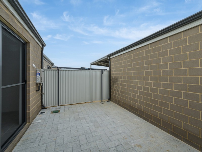 12 Pender Lane, Eglinton WA 6034