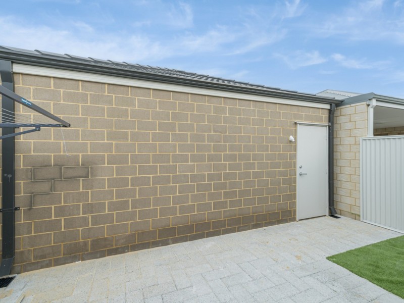 12 Pender Lane, Eglinton WA 6034