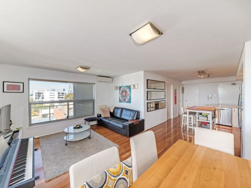 18/1 Douro Place, West Perth WA 6005