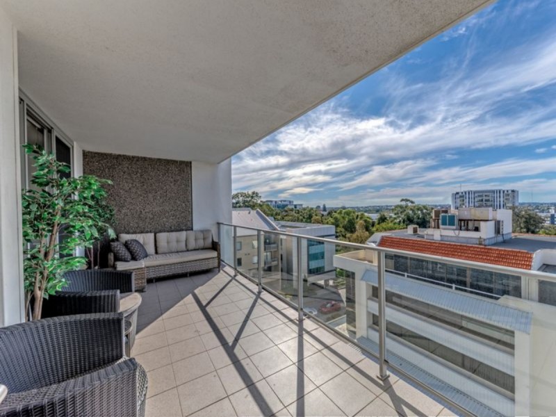 18/1 Douro Place, West Perth WA 6005