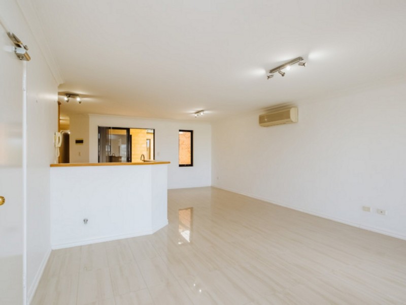 2/16-28 Waterloo Crescent, East Perth WA 6004