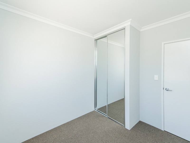 4 Holiday Way, Yanchep WA 6035