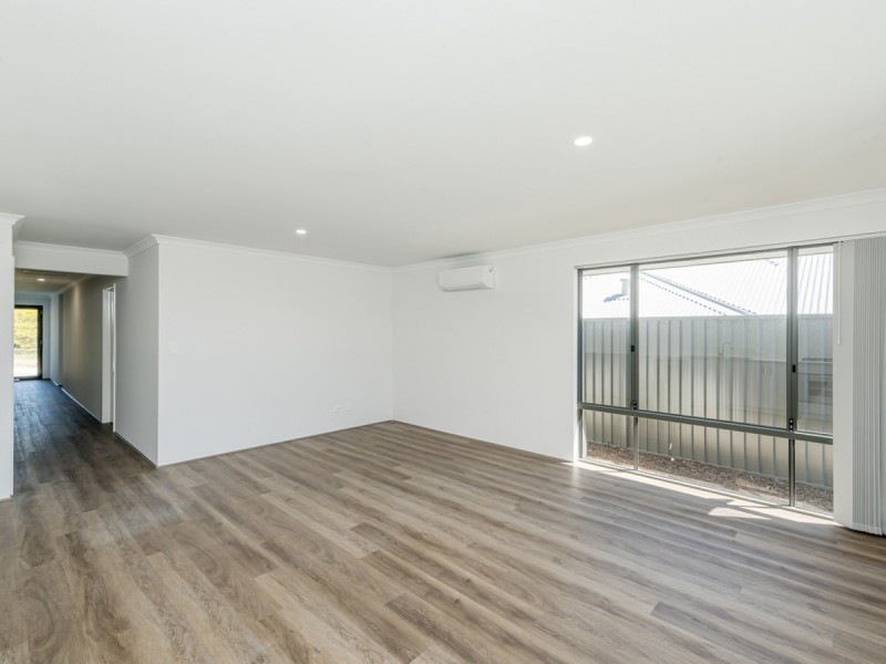 41 Butterleaf Avenue, Yanchep WA 6035