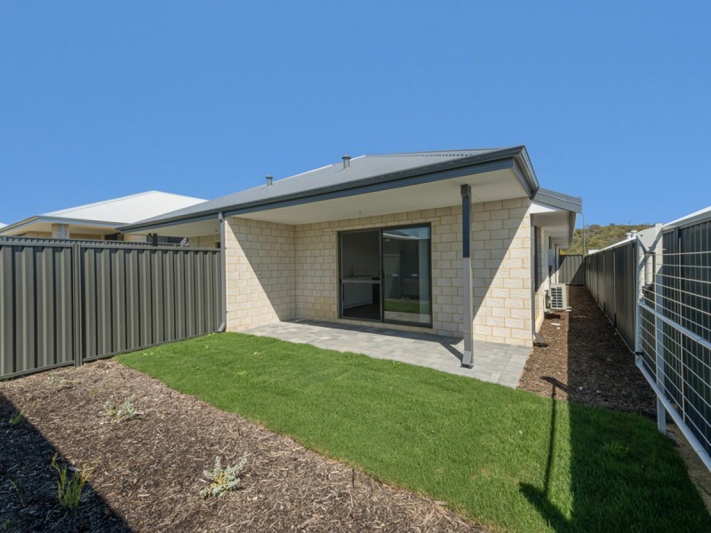 41 Butterleaf Avenue, Yanchep WA 6035