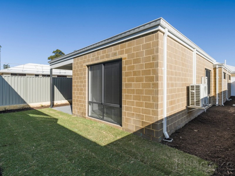 7 Draper Way, Ellenbrook WA 6069