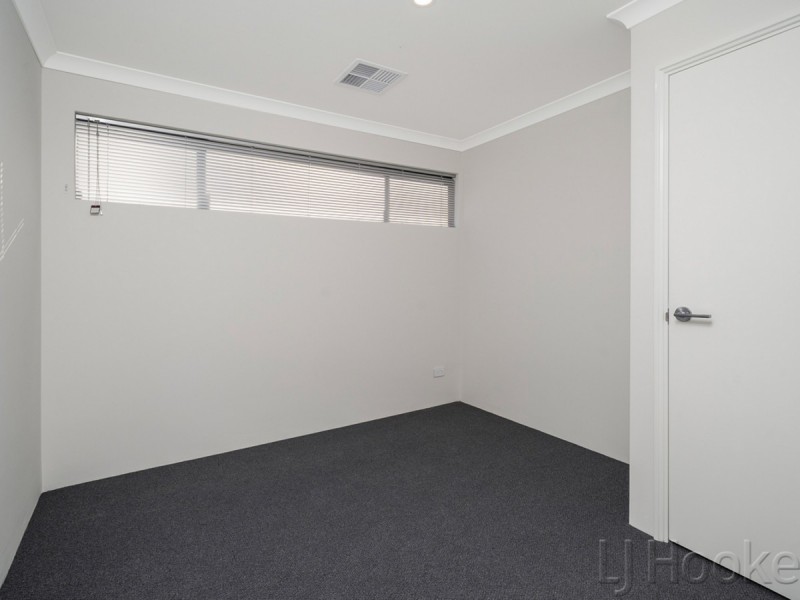 7 Draper Way, Ellenbrook WA 6069